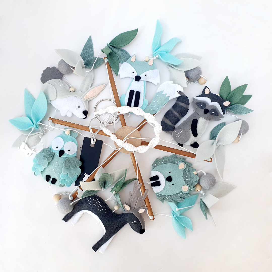 Minty forest friends baby mobile